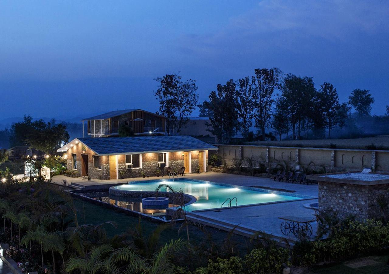 Tag Resorts The Banyan Retreat Ramnagar  Exterior photo