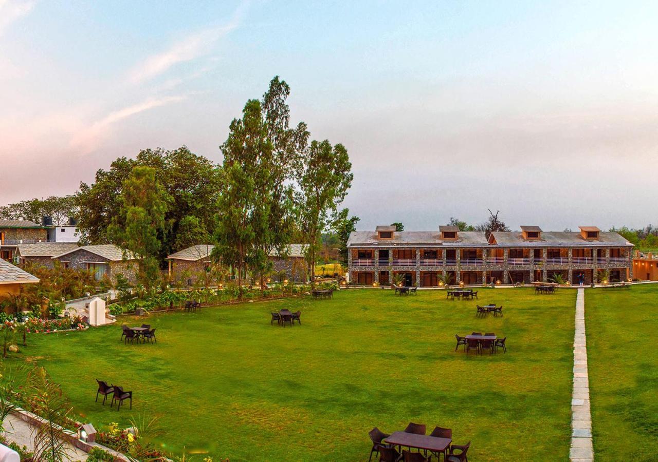Tag Resorts The Banyan Retreat Ramnagar  Exterior photo